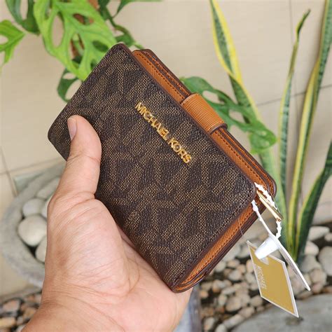 michael kors quincy wallet|Michael Kors Wallet purses.